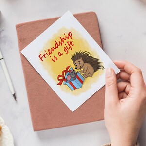 A amizade é um cartão-presente, cartão de felicitações para impressão, amigos da floresta, cartão de aniversário, cartão só porque, pensando em você, cartão de agradecimento