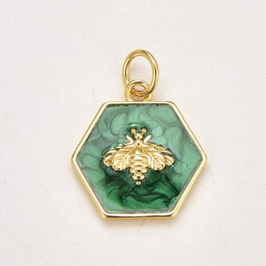 Ciondolo aggiuntivo a forma di ape in smalto verde, ciondolo esagonale a forma di ape regina riempito in oro, ciondolo insetto per creazione di gioielli con bracciale, CP1831