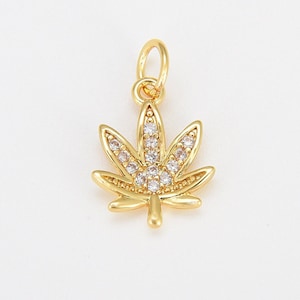 Ciondolo a forma di foglia di marijuana con micro pavé di zirconi cubici, ciondolo a forma di foglia di marijuana riempito d'oro, ciondolo a forma di foglia di marijuana, ciondolo a forma di foglia di cannabis, collana-braccialetto di marijuana, CP686