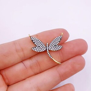 Ciondolo aggiuntivo a forma di libellula, ciondolo per collana a forma di libellula scintillante riempito in oro, ciondolo a forma di insetto con micro pavé di zirconi cubici per la creazione di gioielli con bracciale, CP2260