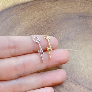 Lightning Bolt Charm Pendant, Gold Filled Lightning Bolt Pendant, Bolt Charm, Bolt Pendant, Bolt Necklace, Lightning, 20x4mm, CP1117