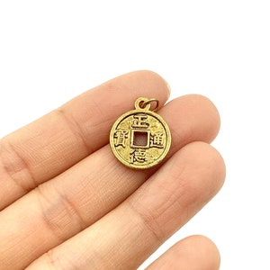 Mini ciondolo aggiuntivo a forma di moneta portafortuna per bracciale, grazioso ciondolo a forma di medaglione portafortuna, collana con energia mistica, braccialetto per la creazione di gioielli, CP468