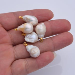 Collana con ciondolo di perle d'acqua dolce riempito d'oro, ciondolo aggiuntivo per perle barocche per bracciale, creazione di gioielli con perle di forma libera grandi e audaci, CP2186