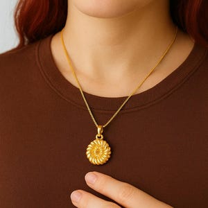 Dainty Conch Sea Shell Necklace Pendant for DIY Jewelry Making, Gold Filled Ocean Snail Shell Necklace Pendant Charm for Bracelet, CP2096