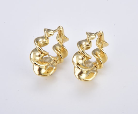 Spiral Earrings in Gold Filled, Unique Spiral Huggie Hoop Earrings