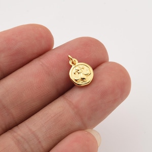Ciondolo per collana con giglio in oro laminato, simbolo classico rotondo, ciondolo aggiuntivo per bracciale, creazione di gioielli fai da te di ispirazione francese, CP2266
