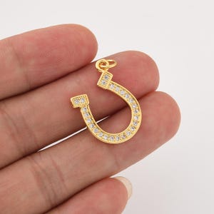 Ciondolo a forma di ferro di cavallo con dettagli in cristallo, placcato in oro, ciondolo portafortuna per collana western, grazioso regalo di gioielli in stile country per lei, CP2264