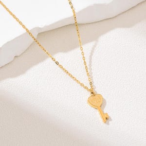 Key Pendant Necklace in Gold Filled, Minimalist Stainless Steel Chain, Dainty Layering Jewelry, Handmade Everyday Gift for Women, SNL051