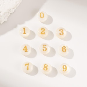 White Shell Number Beads for Bracelet Making, Round Iridescent Kawaii Beads, DIY Jewelry Making, Aesthetic Beach Craft Add-On Charms, BD181