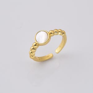 Adjustable Mother of Pearl Ring, Dainty Minimalist Pearl Jewelry Gift in Gold Filled, Stackable Pearl Ring, Elegant Personalized Gift, RG226