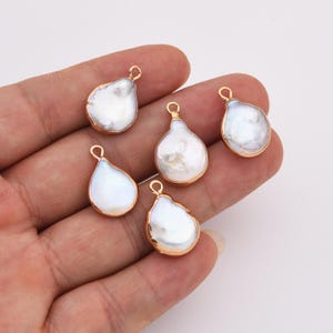 Ciondolo aggiuntivo con perla barocca naturale placcata in oro, ciondolo a goccia con perla naturale limata in oro per la creazione di gioielli con ciondolo per collana, CP2148