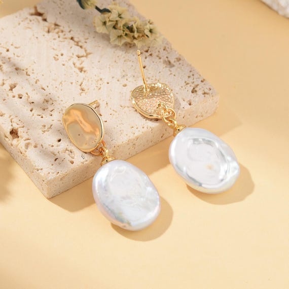Boucles D'oreilles Plaqué Or Avec Cristaux Et Perles Nacrées - Neuf Avec étiquettes