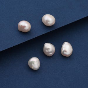 Natural Baroque Pearl Bead for Jewelry Making, 10mm Genuine Freshwater Pearl Necklace Pendant, Beautiful Natural Cream Baroque Pearl, FWP063