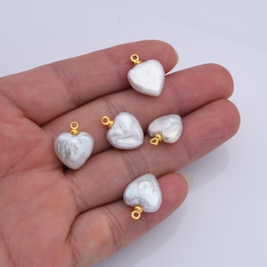 Ciondoli a forma di cuore con perle, perle d'acqua dolce barocche bianche naturali riempite d'oro, ciondolo a forma di cuore per la creazione di gioielli con bracciale, CP2191