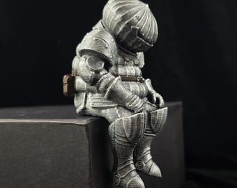 Siegmeyer of Catarina Figure, Dark Souls Decoration, Onion Knight Statue, Gift for Dark Souls Player, Gift for Gamer
