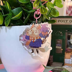 Summoner Cat Keychain – Elemental Spirit Acrylic Charm, Cute Fantasy Cat Accessory, Kawaii Magical Animal Bag Charm Gift