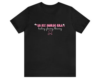 in mijn verpleegsterstijdperk - gloeiend, genezend bloeiend unisex Jersey T-shirt met korte mouwen