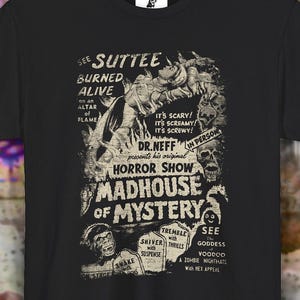 Monster Halloween Spook Show Vintage retro Distressed black Tee T-shirt