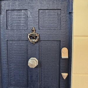 Puerta en miniatura 221B BAKER STREET - Sherlock Holmes - Decoración de detective - Puerta en miniatura de madera hecha a mano imagen 4