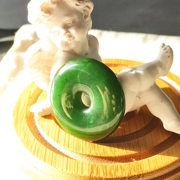 Nephrit Jade "Bi Disc" Anhänger, Anhänger aus Natürlicher Sibirischer Jade von Höchster Qualität, Disc Bi