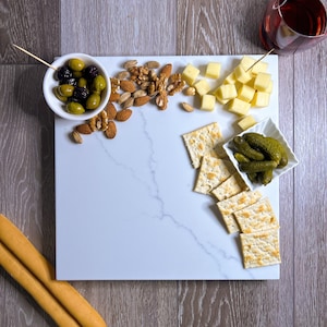 Calacatta Cutting Board Custom Quartz Board Charcuterie Marble Cheese Board Gift Food Display Luxury White Marble Board for Wife Unique Tray
