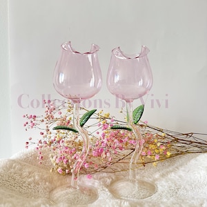 Rose-Shaped Wine Glass, Elegant Floral Wine Glass, Handmade Flower Glass, Flower-Inspired Home Barware, Personalized Handmade Wine Glasses