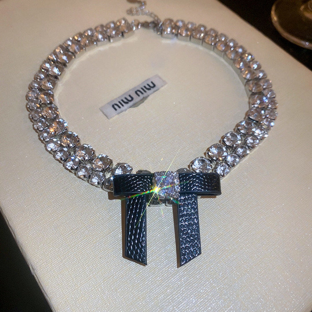 Beautiful Sparkling Diamond Encrusted Necklace Rhinestones Etsy