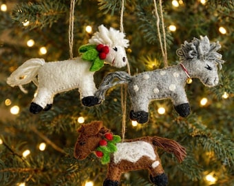 Ozdoba świąteczna w kształcie konia z filcu igłowego: ręcznie robiona wełna Fair Trade