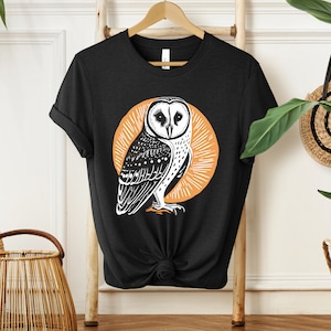 Barn Owl Block Print T Shirt | OwlTee | Animal Lover T-Shirt | Bird Watcher Shirt | Birding Shirt | Cottagecore Tee | Forestcore Shirt