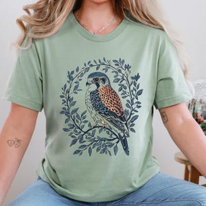 Maglietta unisex con stampa Kestrel / Regalo per osservatori di uccelli / Maglietta per amanti della natura / Maglietta per la fauna selvatica / Maglietta per birdwatching / Maglietta con uccelli