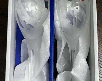 ヴィンテージ ホヤ クリスタル フロスト加工 花びら型 ワイングラス ペア（箱入り）、日本製高級クリスタル シャンパングラス CHP925L、結婚式用乾杯グラス