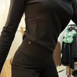 pull col roulé chanel vintage uniforme cotton et laine et pastille CC