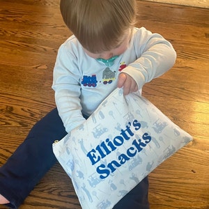 Personalized Kids Snack Pouch | Reusable Snack Pouch | Custom Name Custom Sport Snack Pouch Gift for Kids | Gift for New Mom | Custom Sport