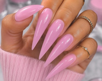 Pretty in Pink  Acrylic and Dipping Powder.