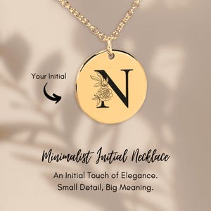 Collar con inicial floral N: colgante grabado personalizado, joyería personalizada, regalo elegante para ella, monograma botánico, delicado dije con letra