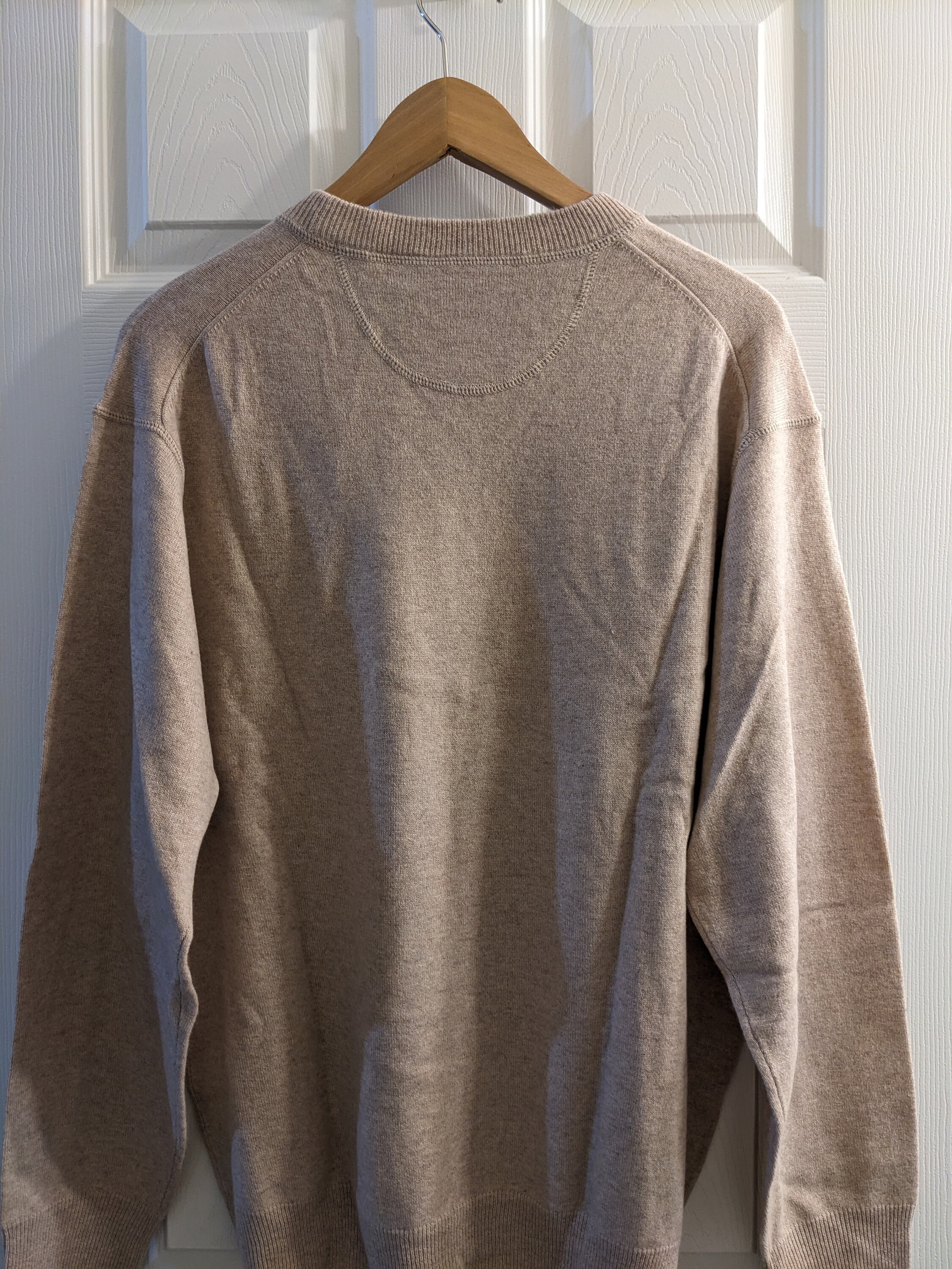 100% 2-ply Cashmere Sweater by Daniel Bishop, Mint Condition 