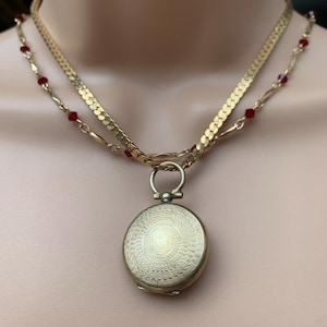 antique victorian pinchbeck round mourning locket with hair comes with chains necklace antique necklace