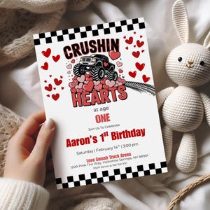 Bewerkbare Valentine Monster Truck verjaardagsuitnodigingssjabloon, Heartbreaker thema eerste viering canvas afdrukbaar, Racing Love Smash Party