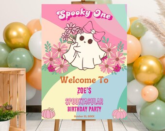 Plantilla editable de letrero de bienvenida para fiesta de cumpleaños de Halloween con diseño floral retro, póster imprimible de bienvenida de Halloween con un fantasma genial, fantasma arcoíris pastel.