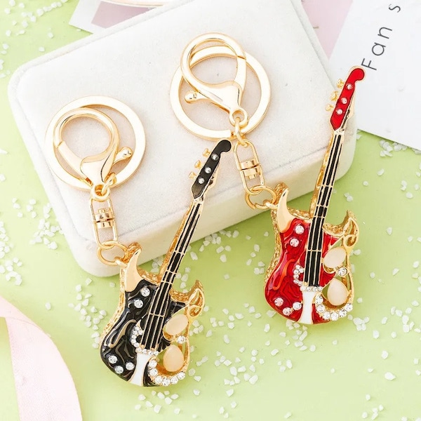 Guitar Bass Shape Keychain Music Lover Gifts Red Guitar Black Guitar Key Chain Ring for Bag Gift Pendant DIY Car Purse Charm Decor