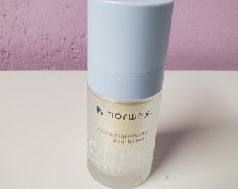 Creme renovador para a área dos olhos