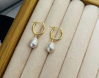 Minimalistische gouden hoepel barokke pareloorbellen, huwelijkssieraden cadeau, handgemaakte bruidsoorbellen