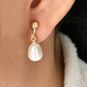Orecchini a clip con perle d'acqua dolce / Orecchini a goccia minimalisti / Gioielli da sposa in oro con perle / Regalo per damigella d'onore / Orecchini da sposa