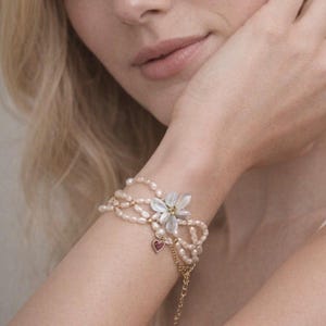 Preserved Pearl Corsage for Bridal, Boho Handwaved Floral Corsage Bracelet image 1