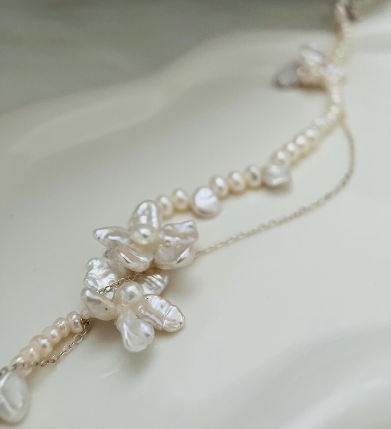 Elegant barockpärlhalsband i 925 sterlingsilver, brudpärlhalsband, barockblommahalsband, bröllopssmycken, pärlhalsband bild 6