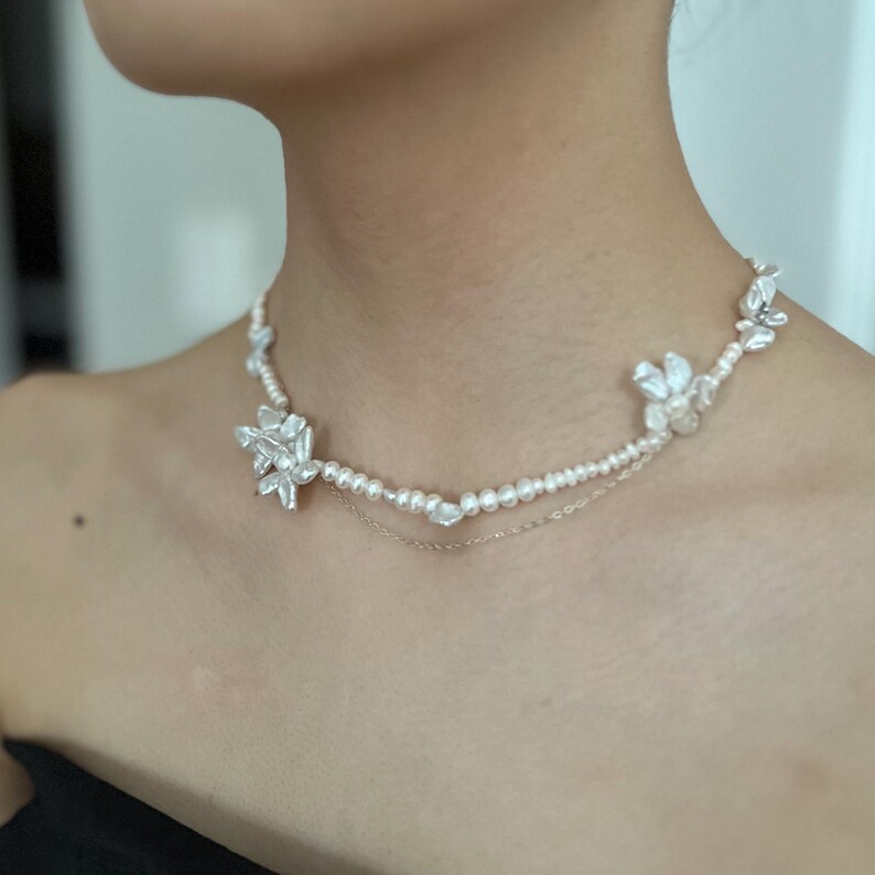 Elegant barockpärlhalsband i 925 sterlingsilver, brudpärlhalsband, barockblommahalsband, bröllopssmycken, pärlhalsband bild 10