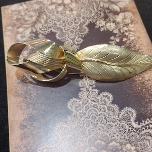 Vintage Gold Ribbon Loop Leaf Brooch, Mid Century Modern Brushed Satin Veined Leaf Statement Pin, Unsigned 1960s Estate Costume