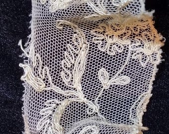Antique Embroidered Net Bertha Collar, Edwardian Cream Floral Lace Portrait Neckline Overlay, Emma Heritage Estate Barn find