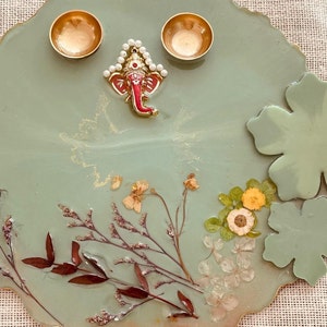Hand-made Epoxy Resin Pooja Thali/ 10 Inches / Rakhi Resin Platter ...