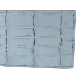 Cartera exclusiva de piel de caimán y napa en color azul